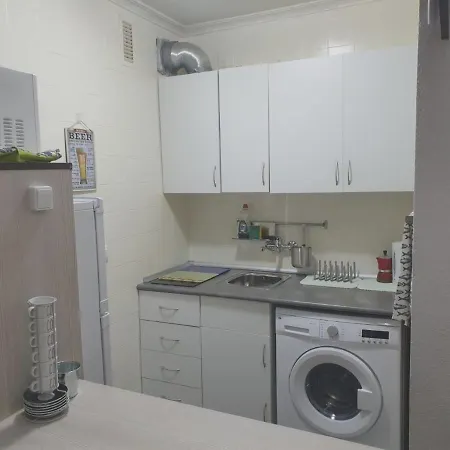 Apartamento Avenida De Los Reyes De Espana