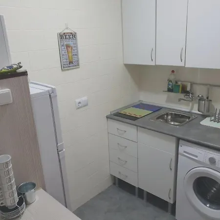 Apartamento Avenida De Los Reyes De Espana