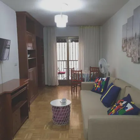 Apartamento Avenida De Los Reyes De Espana *