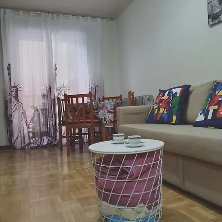 Avenida De Los Reyes De Espana Apartamento Salamanca